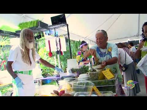 Raw Vegan Recipes with Aris LaTham - Green Salad, Barbecue Sauce