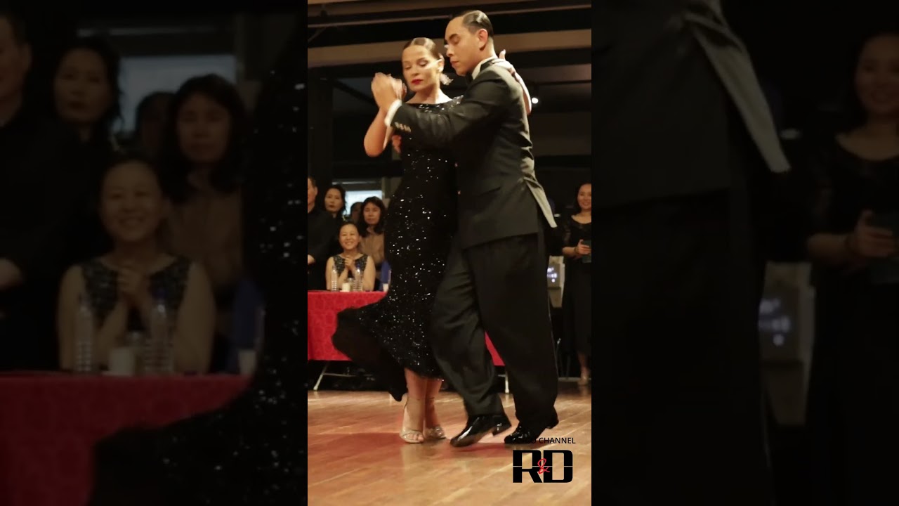 Jonny Carvajal y Suyay Quiroga - Olvidame #tango_rnd