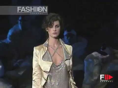 Fashion Show "Gattinoni" Haute Couture Women Autumn Winter 2004 2005 Rome 3 of 4