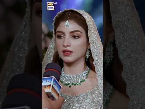 Maam, kya apki ki "Love Marriage" hai? #hook #kinzahashmi #shorts