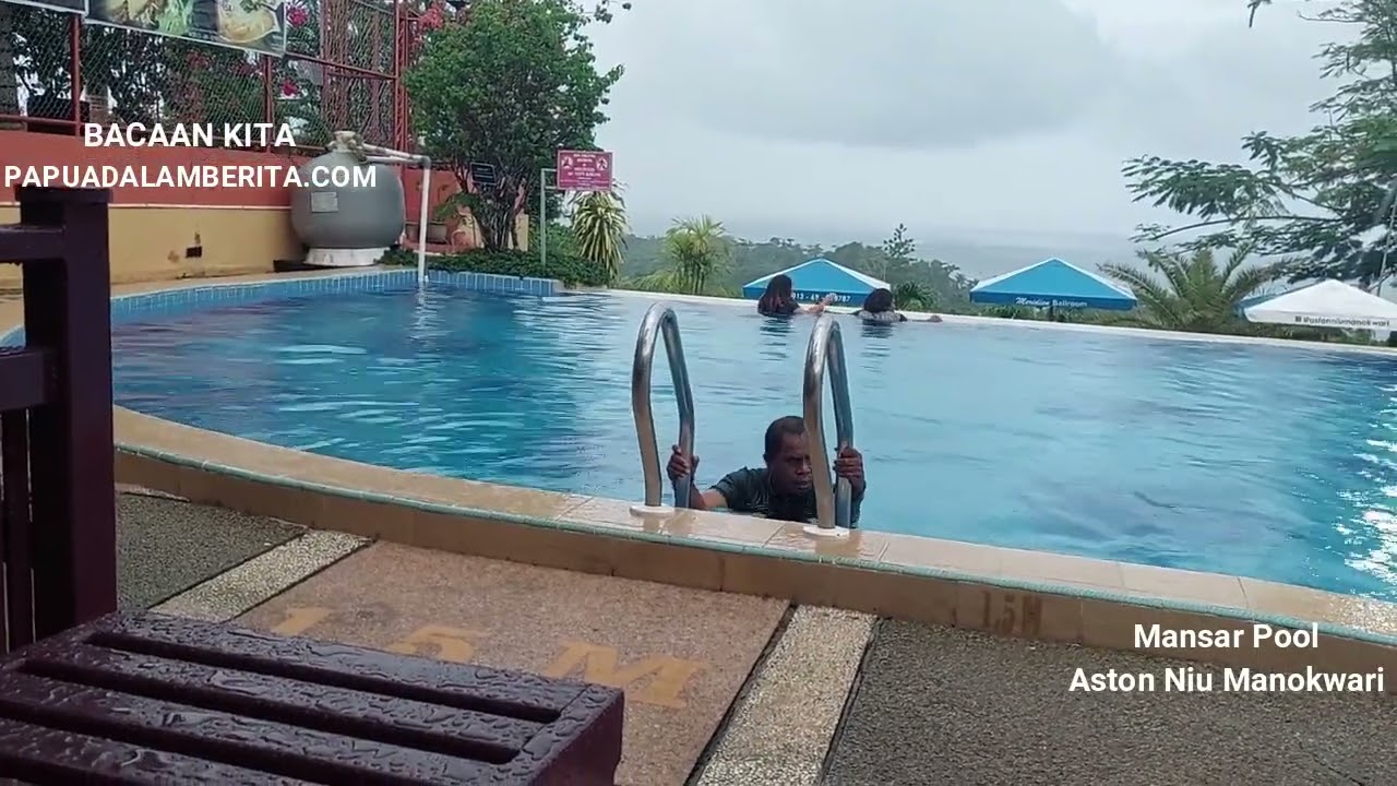 Nikmati Sejuknya Kolam Renang Hotel Aston, Panoramanya Indah
