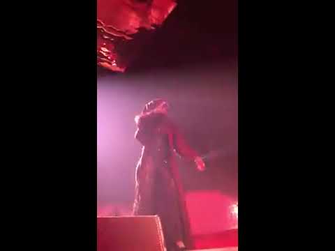 Man Down || Rihanna ANTI World Tour Berlin HD (Front Row)