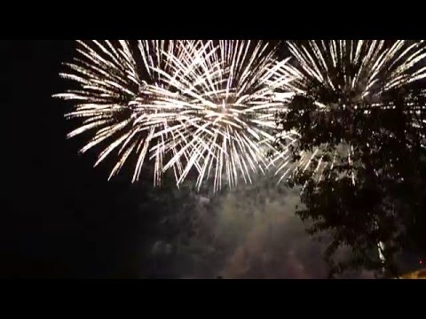 Esplanade Singapore New Year's Eve Countdown 2016 Fireworks