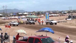 preview picture of video 'Carrera de Pista, Trophy Trucks, San Pedro Baja Sur 24-06-2012'