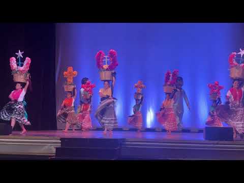 LA GUELAGUETZA EN EL TEATRO MACEDONIO ALCALÁ.OAXACA, OAX.