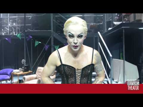 Runway-Training mit Frank'n'Furter von Rocky Horror