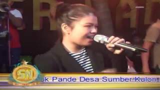 Download lagu Takjub! Olah Vokal Biduan Nyanyi Lagu Seketip Mata mp3