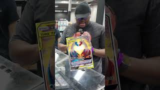I Didn’t Expect THIS… Umbreon = True Love 😭🖤 #pokemon #pokemoncards #vendorpov