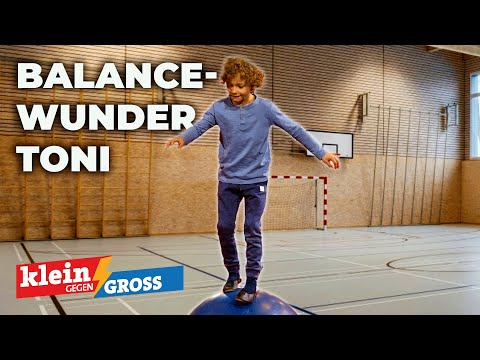 Toni (8) runs on the ball like it's second nature! | Little vs. Big
