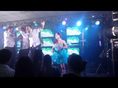 Jéssica, Lincoln e Vinicius na boquinha da garrafa hahaha