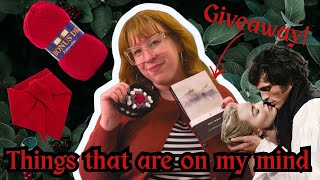 Wuthering heights and triangle scarves | chit chat & crochet podcast ep 43