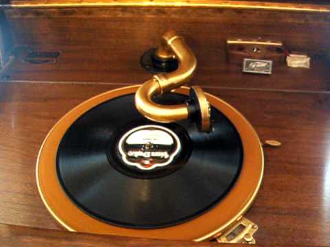 Victor Credenza Victrola plays "The Terror" 1930 Black Jazz, Cliff Jackson & his Krazy Kats