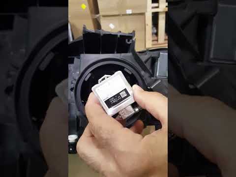 How to replace the HID headlight bulb on a 6th gen RScamaro