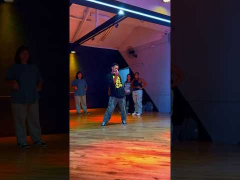 POETISAS NO CRAZY IN LOVE |  Gaabz (Class)