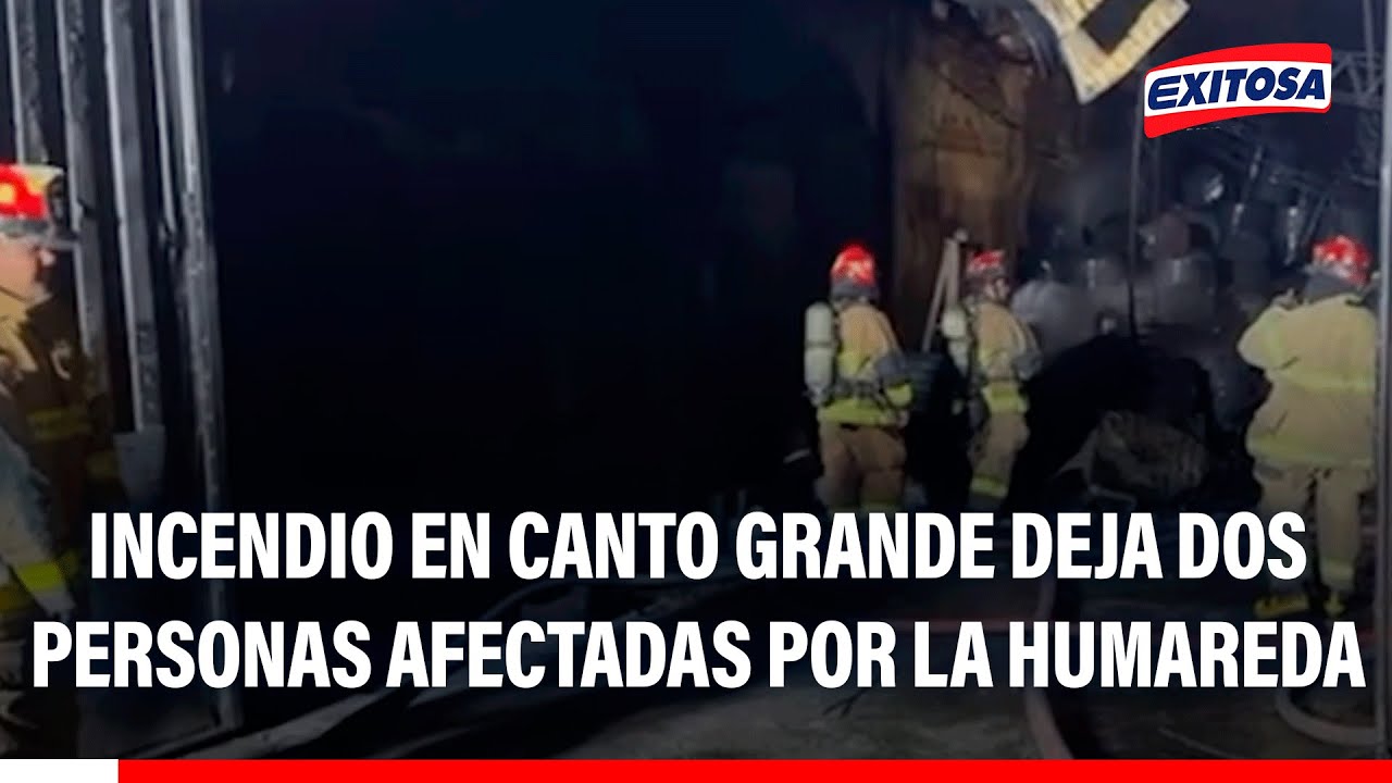 🔴🔵 Incendio en Canto Grande deja dos personas afectadas por la humareda, entre ellas una menor