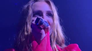 Download lagu Ashlee Simpson “Catch Me When I Fall” @ Voltaire  Las Vegas 09/20/25 mp3 Download lagu Ashlee Simpson “Catch Me When I Fall” @ Voltaire  Las Vegas 09/20/25 mp3