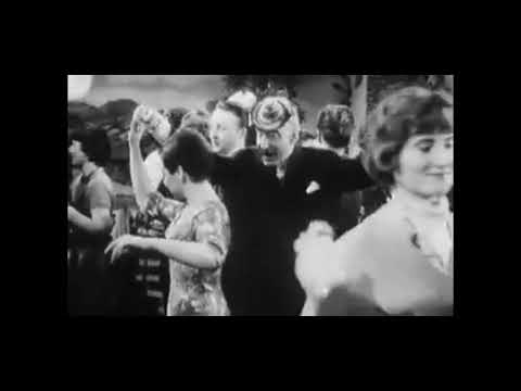 Heinz Erhardt in Ach Egon als Erik(a) Helgas Der fabelhafte Egon