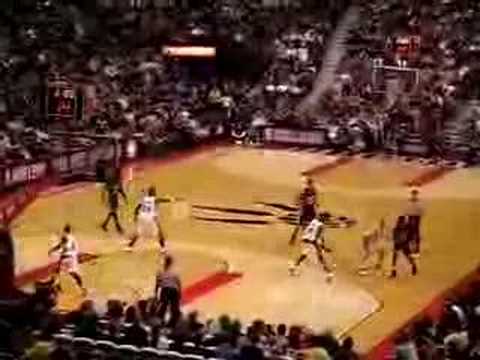 Kobe Dunk Feb. 9 - 2007 Vs Raps