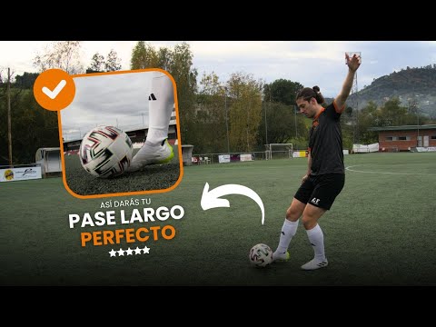 Cómo dar un PASE LARGO PERFECTO en FÚTBOL: Tips y Ejercicios Efectivos 🎯 Tutorial de pases largos