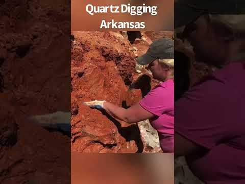 Digging Quartz Crystals with Avant Mining!
