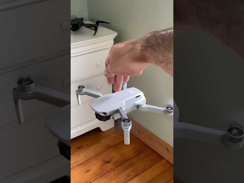 DJI Mini 2 SE vs DJI Mavic 3 Start Up Sound - Amazing Drones!