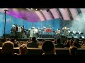 queen Latifah singing  California Dreaming at the Hollywood Bowl