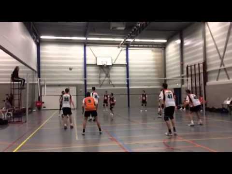 Volley2B JA1 in actie