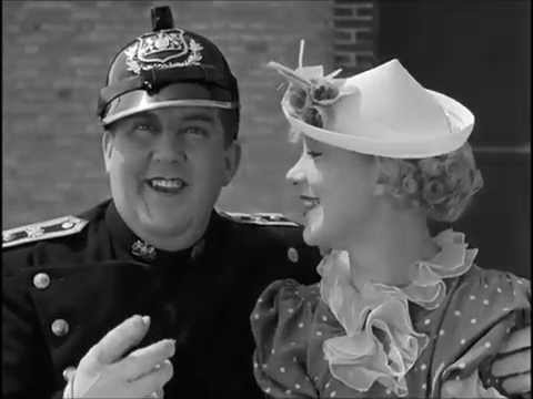 Panserbasse (1936) - Aa, jeg er saa glad i da' (Schøbnerg, Reichhardt, Jansø, Lauritzen, Smed m.fl)