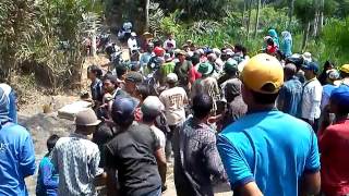 Download lagu JEMBATAN ASA ( PITUNG ) SCTV,,di blayu wajak mp3