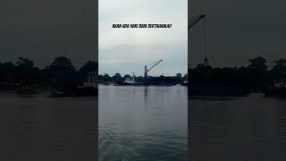 Download lagu Proses Bongkar Muat || Story Pelaut #shorts mp3