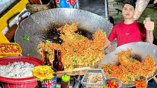 Download lagu WITHOUT PRIDE, GRADUATED FROM SCHOOL AND DIRECTLY BROUGHT A CART, SELLING FRIED RICE ON THE ROAD ... mp3