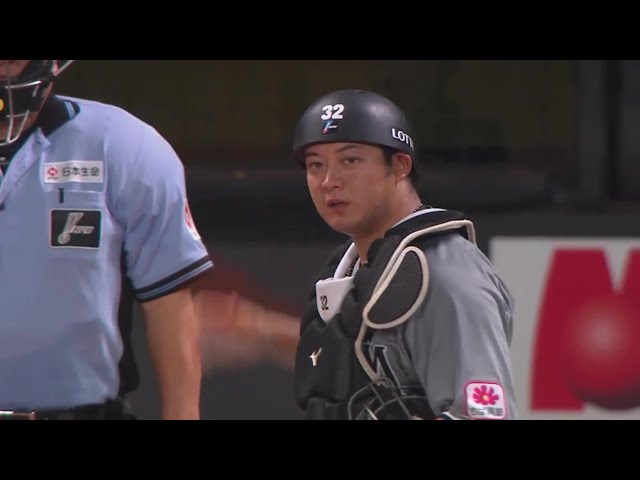 【4回裏】マリーンズ・佐藤都志也 見事な送球で盗塁阻止!!   2023年8月16日 北海道日本ハムファイターズ 対 千葉ロッテマリーンズ