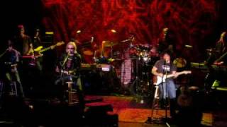 Hall and Oates - Maneater (3/09/2009, Irving Plaza NYC)