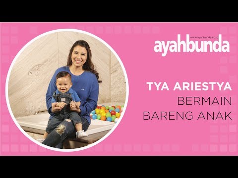 Serunya Tya Ariestya Bermain dengan Anak