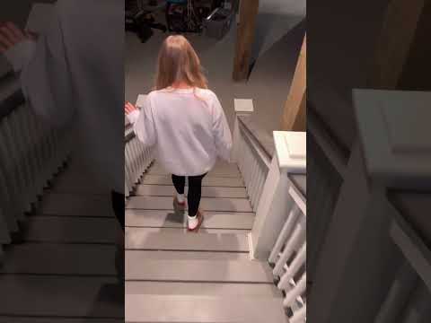 telling my gf her tire is upside down