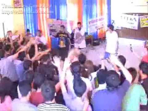 4YOL SENTEZ - Ufak Bi Parti Görüntüsü(CANLI PERFORMANS)