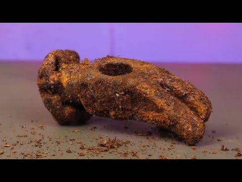 very rusty and damaged hammer restoration