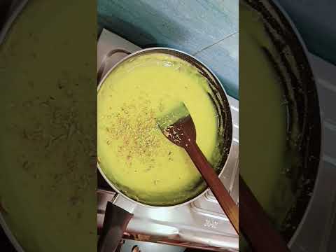 Home-Made Vanilla Ice-cream/ #IcecreamMaking #shorts #vanilla #ytshorts #viralreel #ritwika #homemad