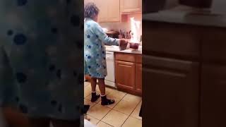 Never put water on a grease fire 🔥 #educational #fire #shortsvideo