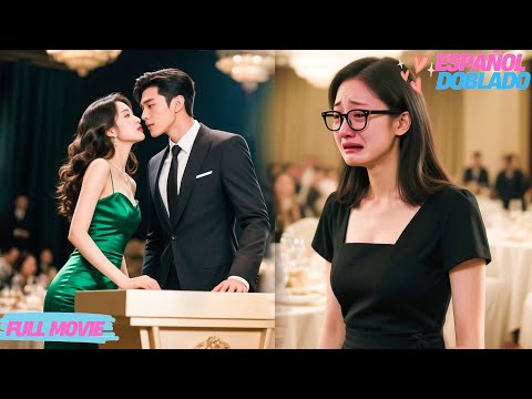 El esposo presume a su amante, pero el CEO le declara su amor a su esposa y él se arrepiente