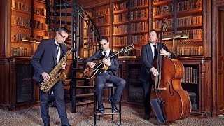 Jazz Trio for weddings & events in France - saxophone, guitar, doublebass Jazz Trio for weddings & events in France - saxophone, guitar, doublebass