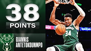 Giannis Antetokounmpo - Milwaukee Bucks
