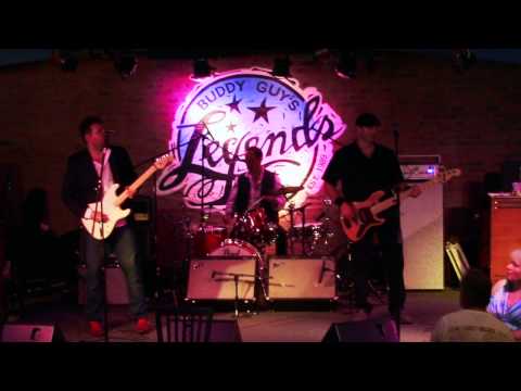Chris Antonik at Buddy Guy's Legend's in Chicago  - "Why Does Love Got to be So Sad?"