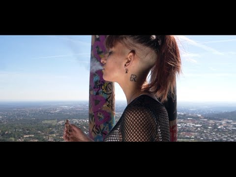 SIEMPRE PA LANTE. Estridente