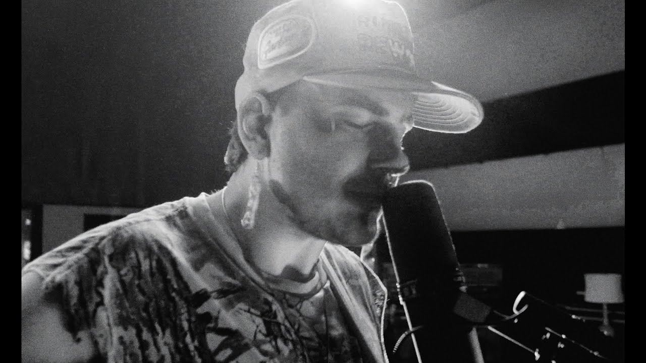 Medium Build - Especially Me (Live from RCA Studio A)