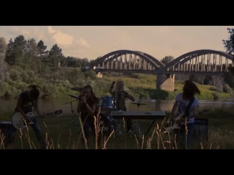 NEW BREATH - Убежать (Official Video)