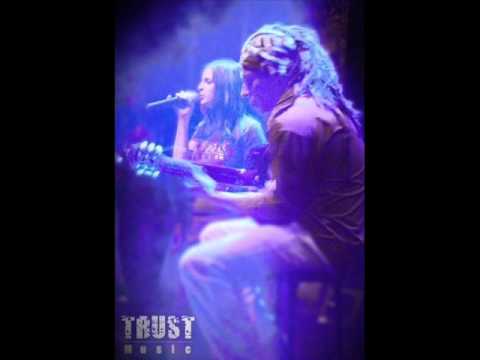 Sila Disaya feat. Sonia - J'ai besoin de ton love (Cardiac Bass Riddim)