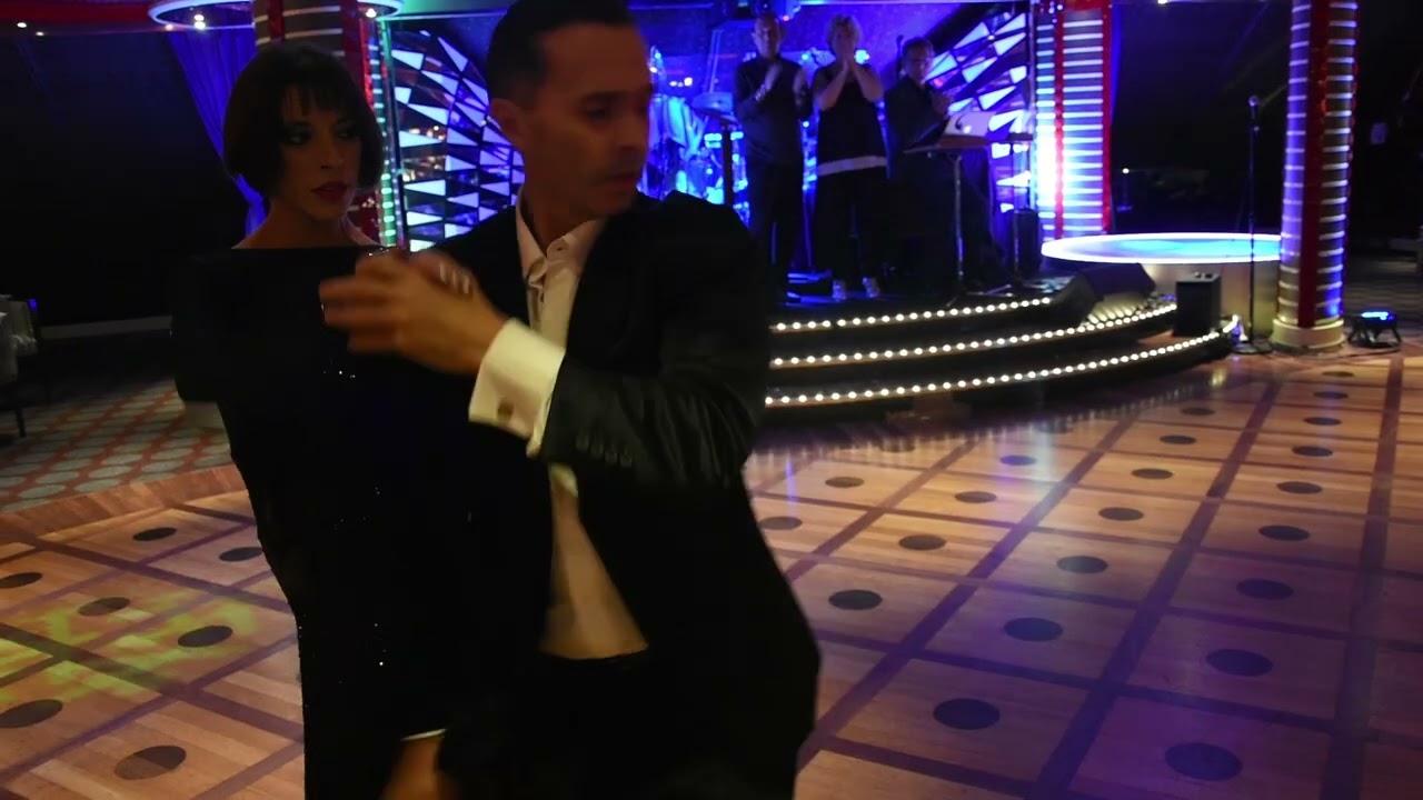 Tango.Gustavo Rosas. Show Viejo Mix con Gisela Natoli en Crucero Costa Pacifica.Marzo.2017.ITALY.