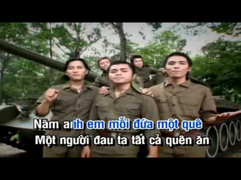 Năm Anh Em Trên Một Chiếc Xe Tăng   Nhiều Ca Sĩ Lyrics MV