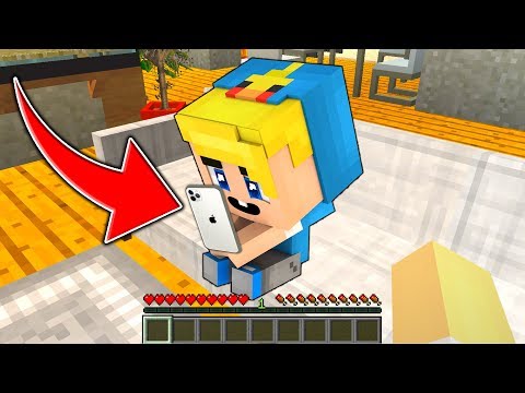 COMPRO L'IPHONE 11 A MIO FIGLIO!! - Famiglia di Minecraft #71